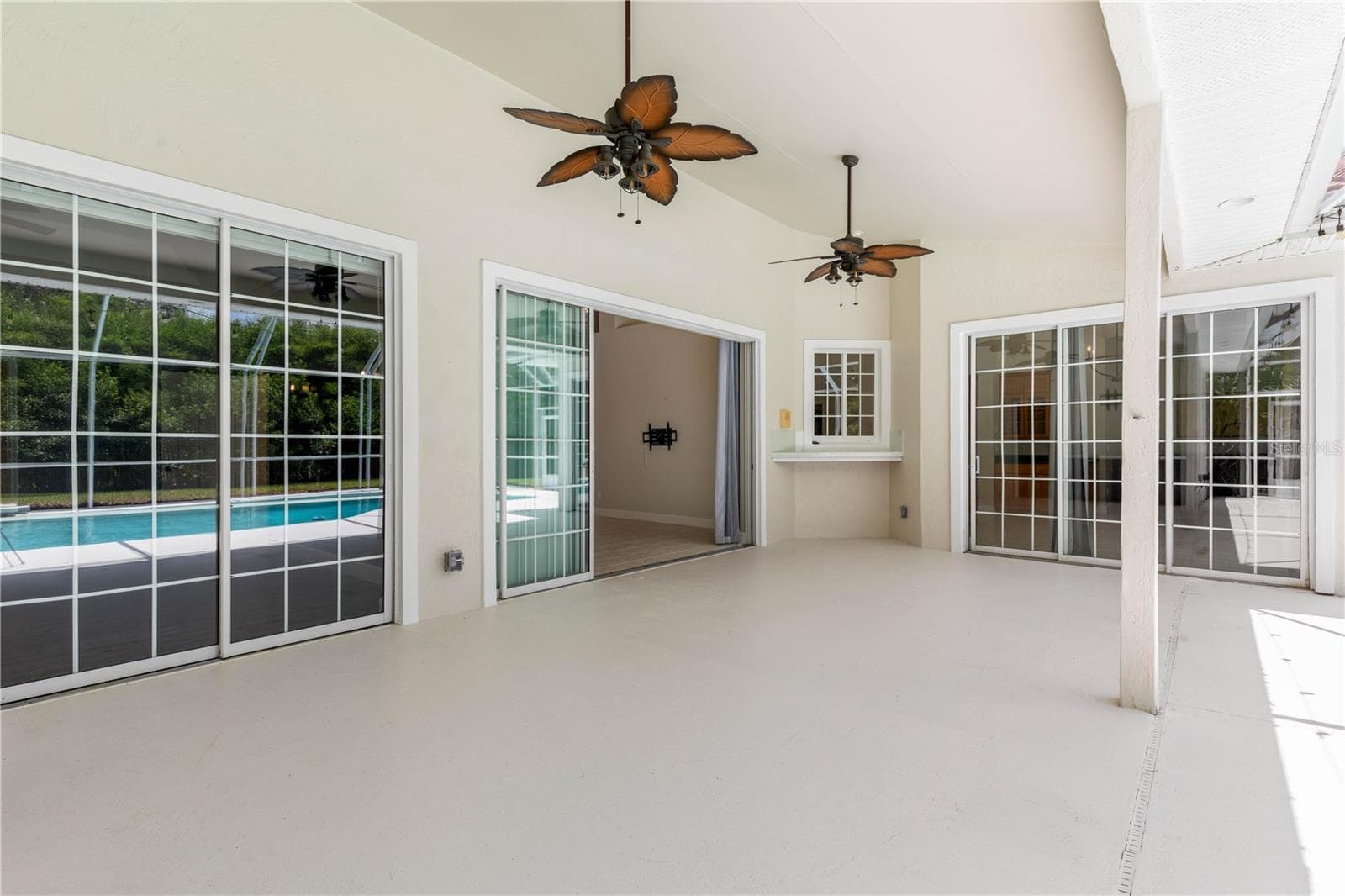 Single Family Residence at 9 VIA VERONA, PALM COAST, FL, photo 36 of 91