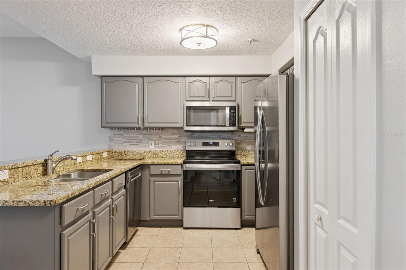 Kitchen - 674 SANDY NECK LN #104, ALTAMONTE SPRINGS