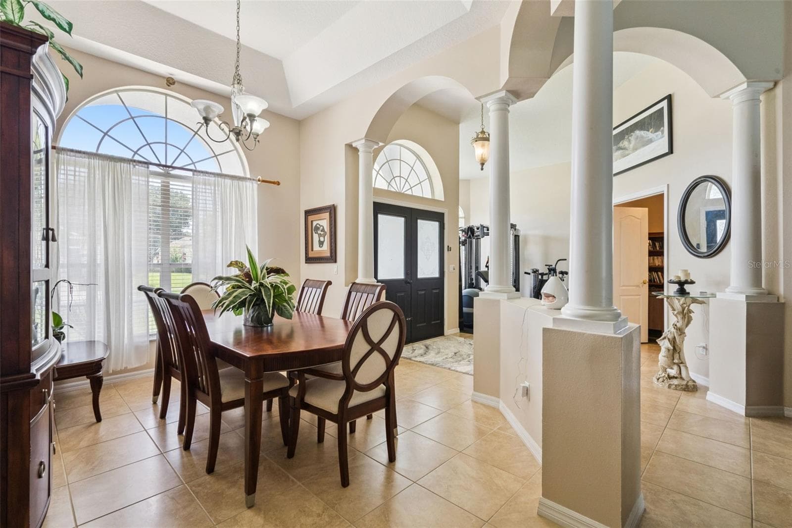 Single Family Residence at 13163 LAKESHORE GROVE DR, WINTER GARDEN, photo 8 of 64