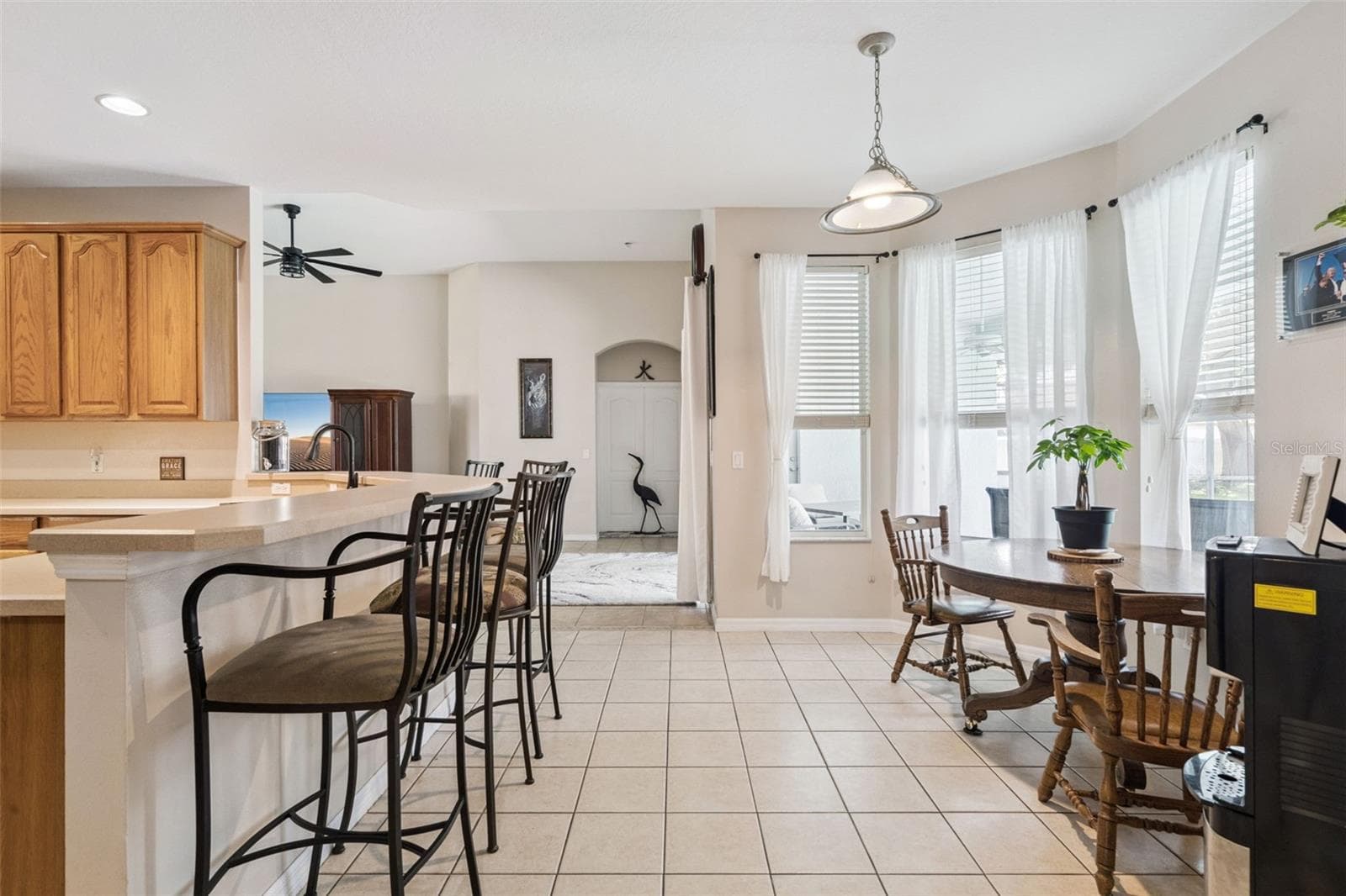 Single Family Residence at 13163 LAKESHORE GROVE DR, WINTER GARDEN, photo 15 of 64