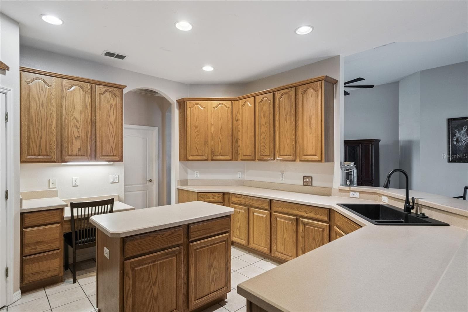 Single Family Residence at 13163 LAKESHORE GROVE DR, WINTER GARDEN, photo 21 of 64