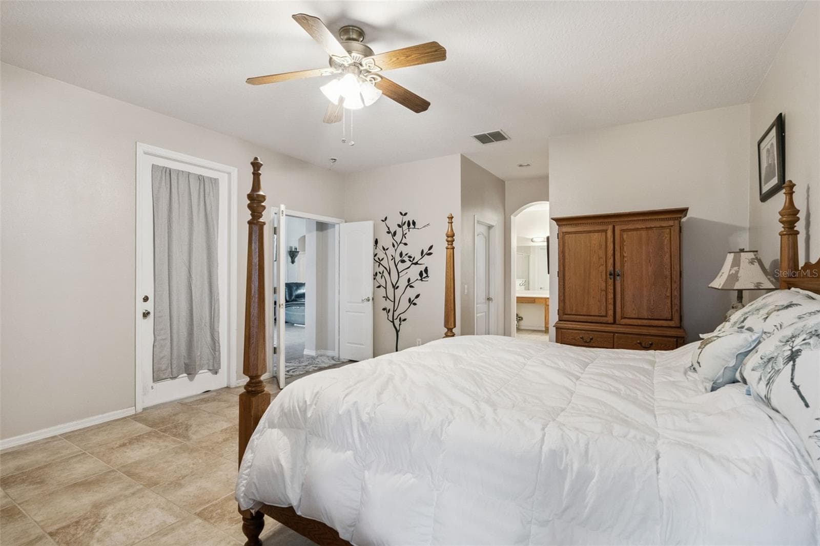 Single Family Residence at 13163 LAKESHORE GROVE DR, WINTER GARDEN, photo 26 of 64