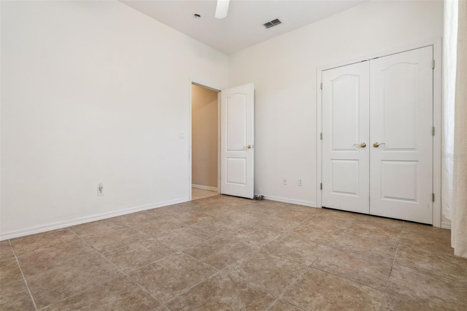 Single Family Residence at 13163 LAKESHORE GROVE DR, WINTER GARDEN, photo 31 of 64