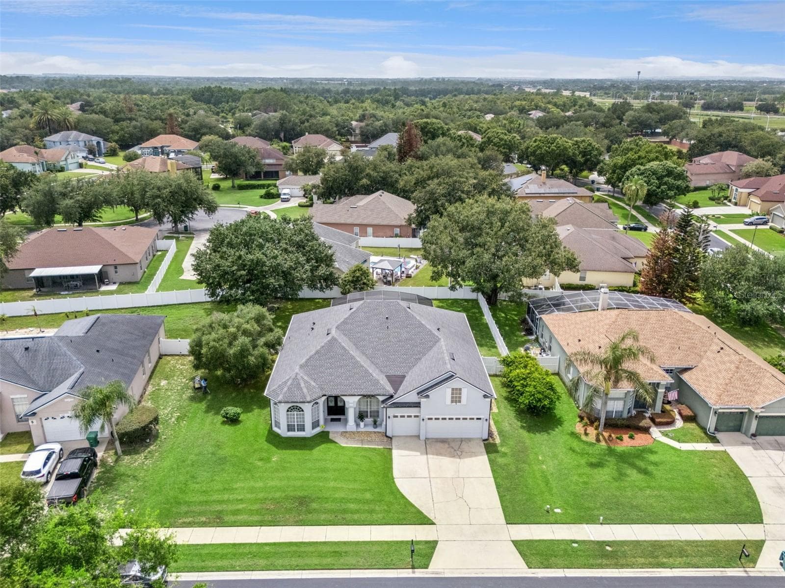 Single Family Residence at 13163 LAKESHORE GROVE DR, WINTER GARDEN, photo 55 of 64