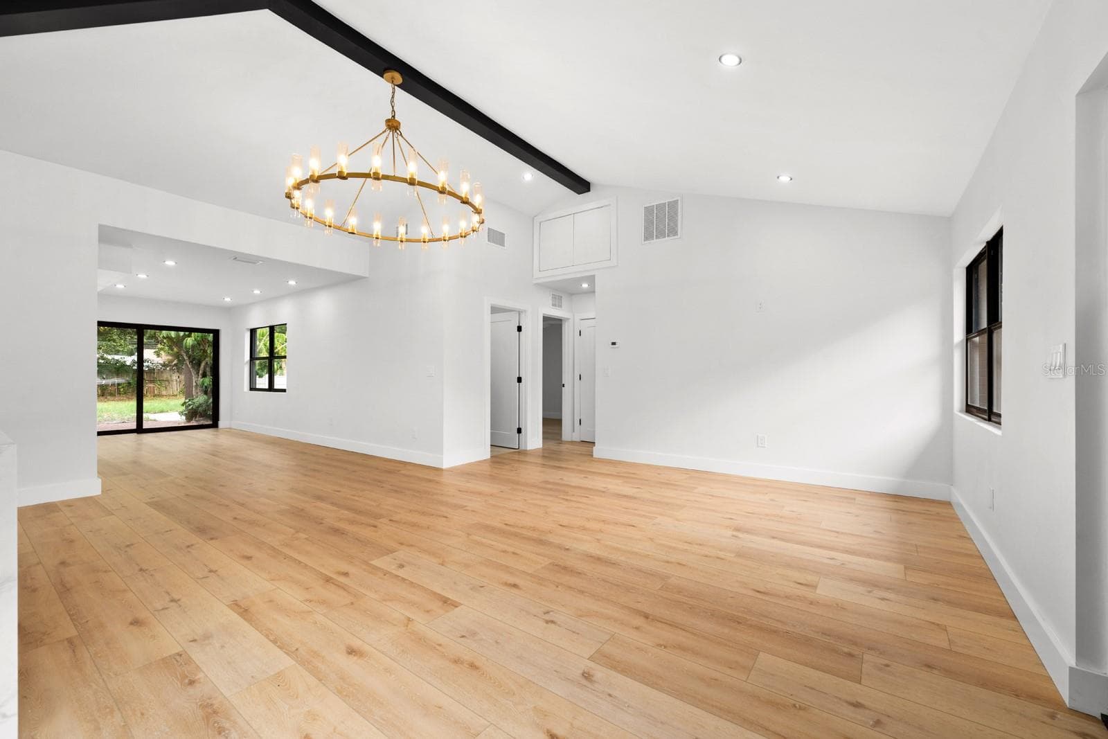 Single Family Residence at 605 N WOODLYNNE AVE, TAMPA, photo 15 of 40