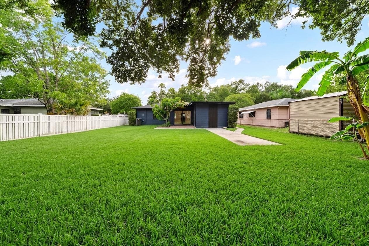 Single Family Residence at 605 N WOODLYNNE AVE, TAMPA, photo 35 of 40