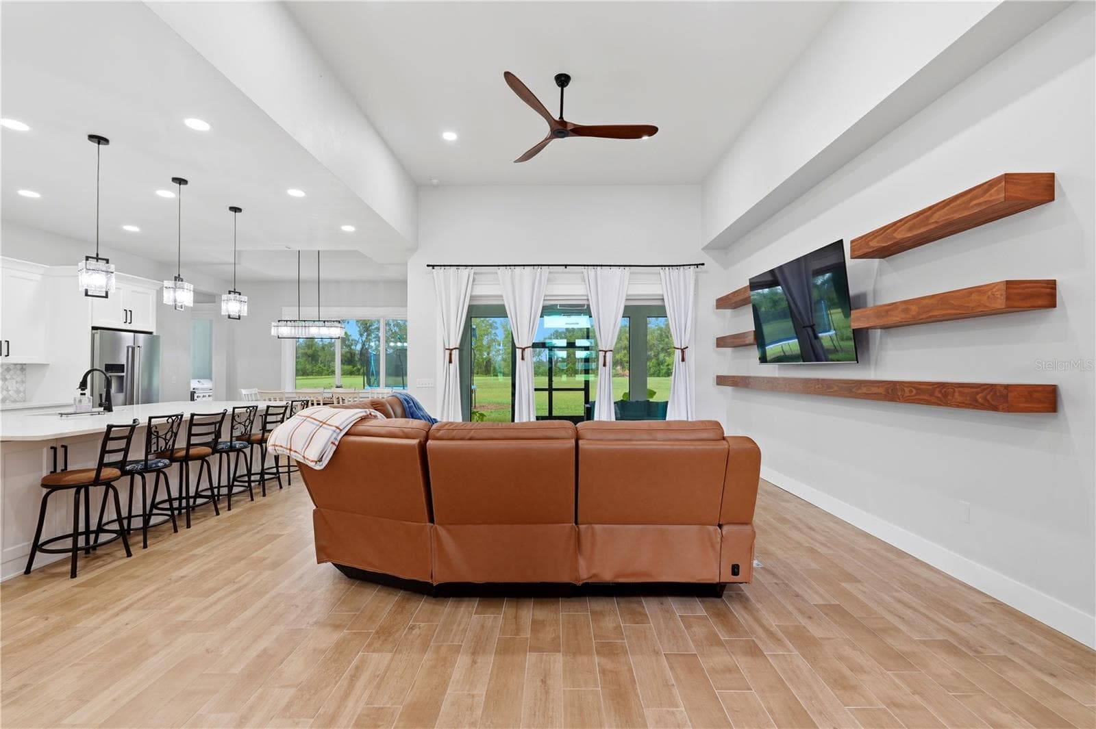 Single Family Residence at 18711 NW 138TH AVE, ALACHUA, photo 6 of 45