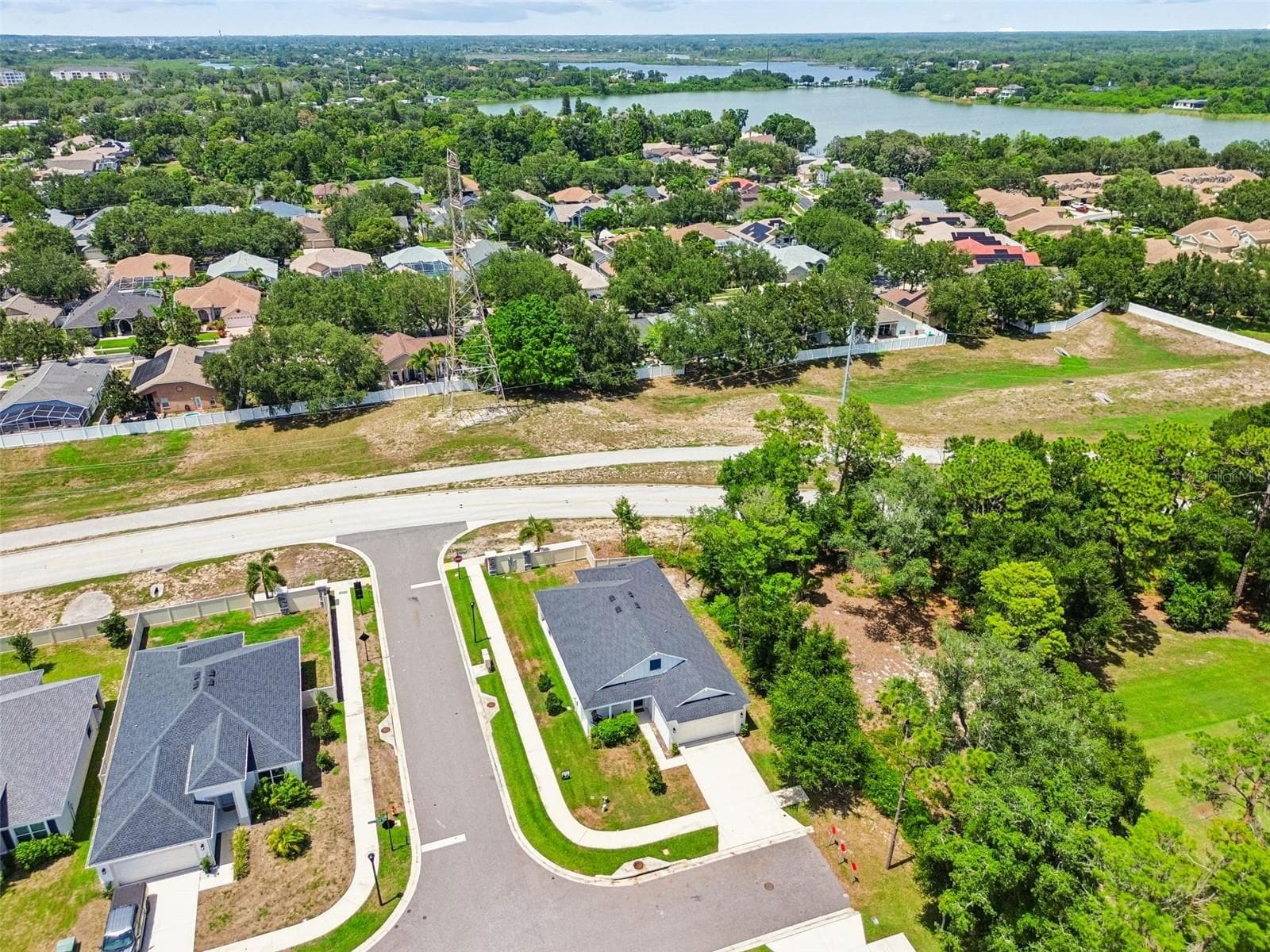 Single Family Residence at 283 SAND CRANE WAY, TARPON SPRINGS, photo 2 of 33