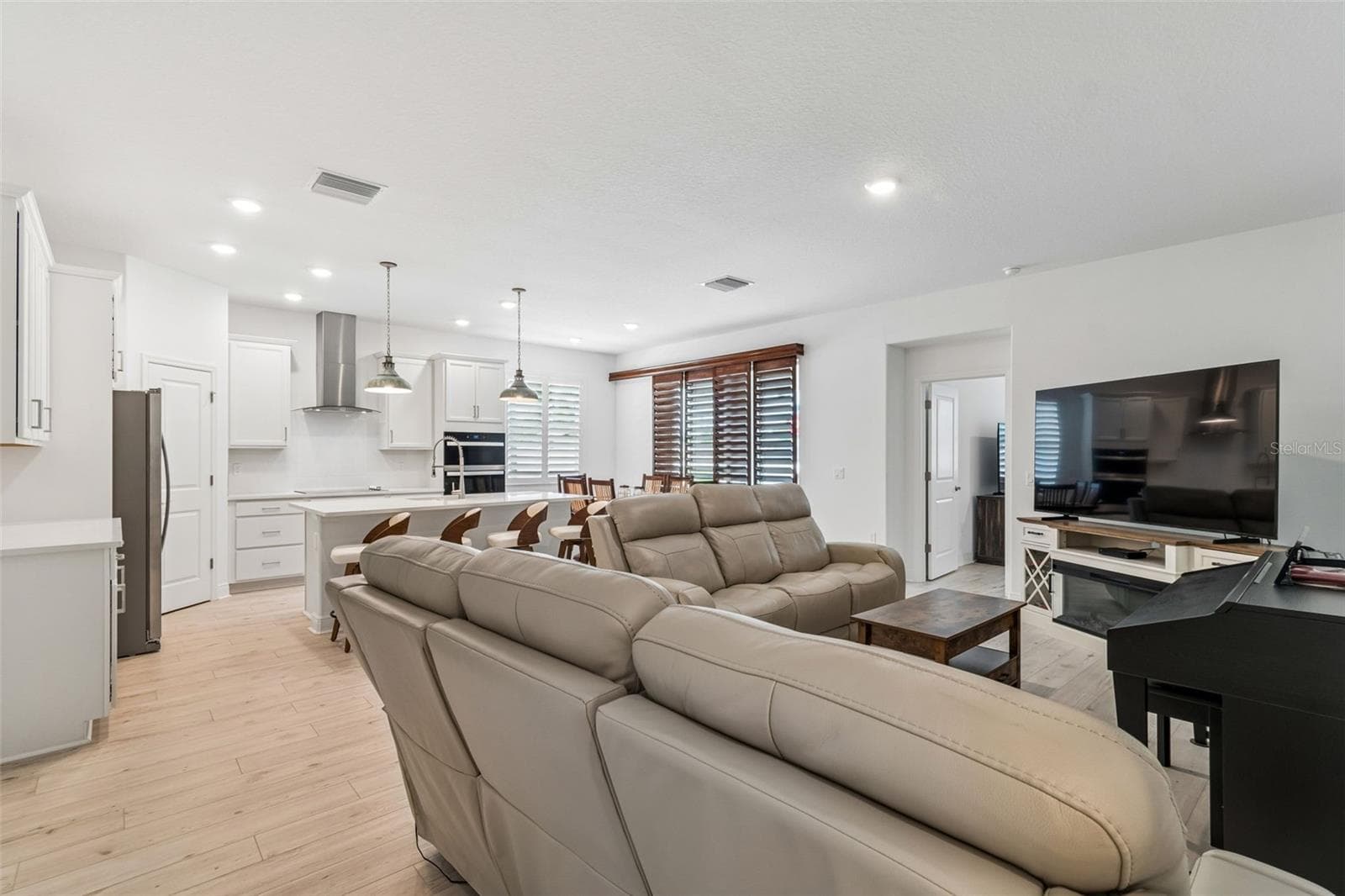 Single Family Residence at 283 SAND CRANE WAY, TARPON SPRINGS, photo 7 of 33