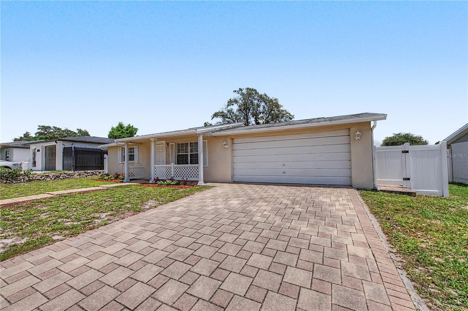 9830 RAINBOW LN