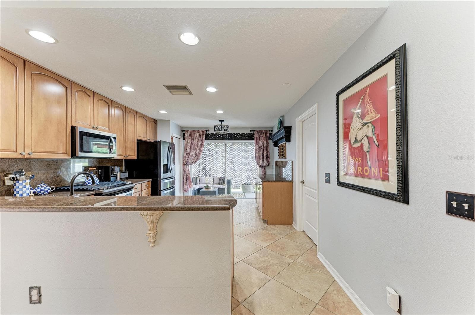 Single Family Residence at 14260 GNATCATCHER TER, LAKEWOOD RANCH, photo 13 of 62