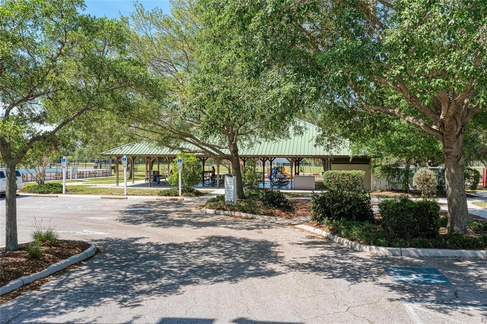 Single Family Residence at 14260 GNATCATCHER TER, LAKEWOOD RANCH, photo 47 of 62