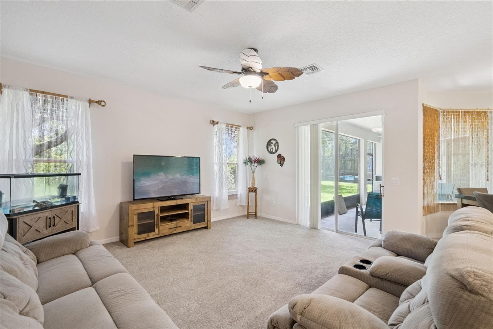 living room - 2589 CORBYTON CT, ORLANDO