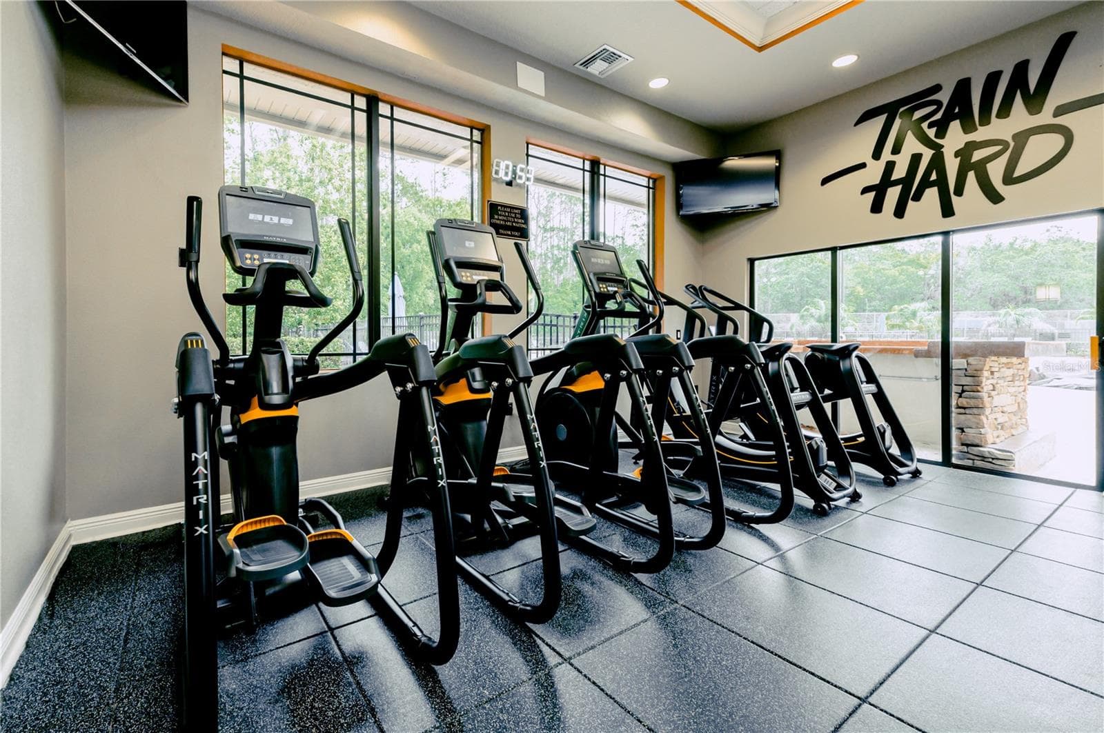 gym - 2589 CORBYTON CT, ORLANDO
