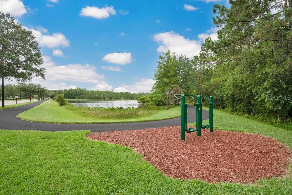 walking trail - 2589 CORBYTON CT, ORLANDO