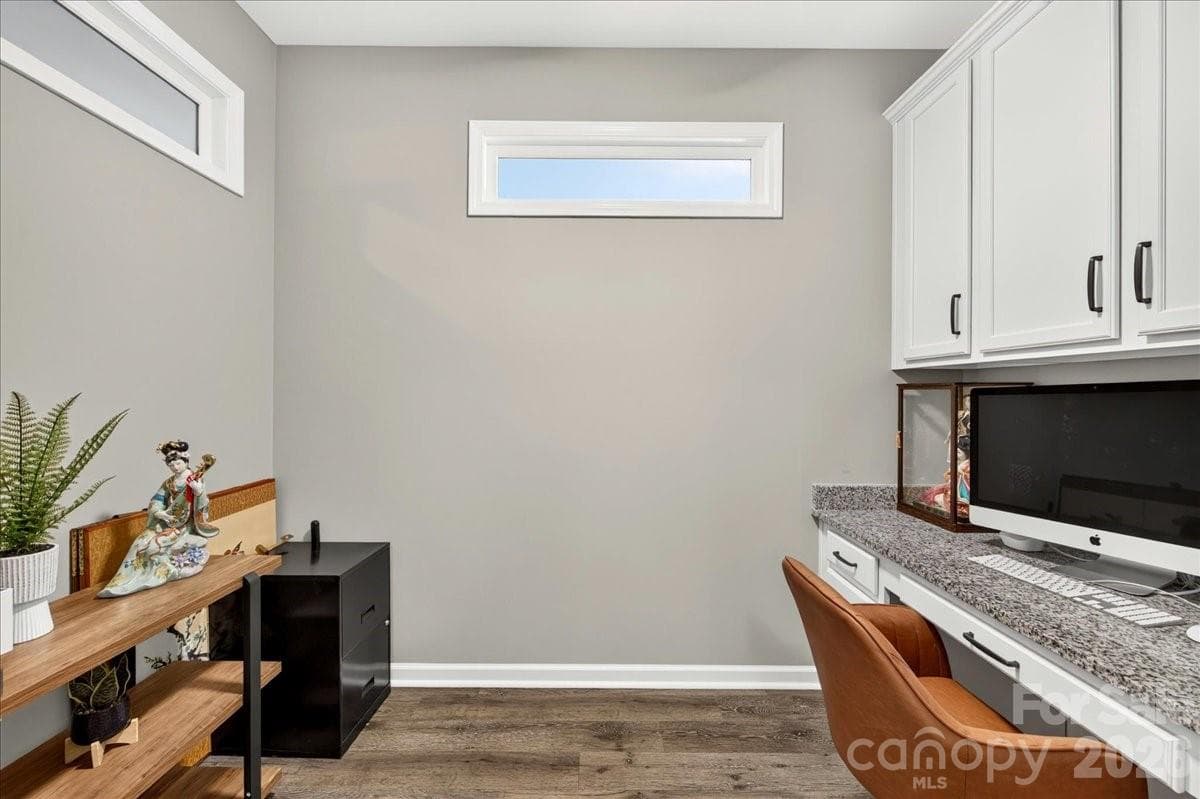 Private Office - 7585 Hartsfield Drive, Lancaster