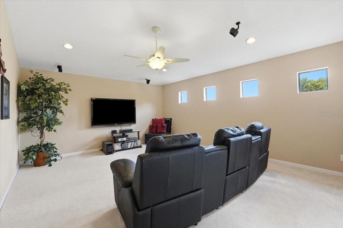 Media room - 268 OAK LANDING LN, MULBERRY