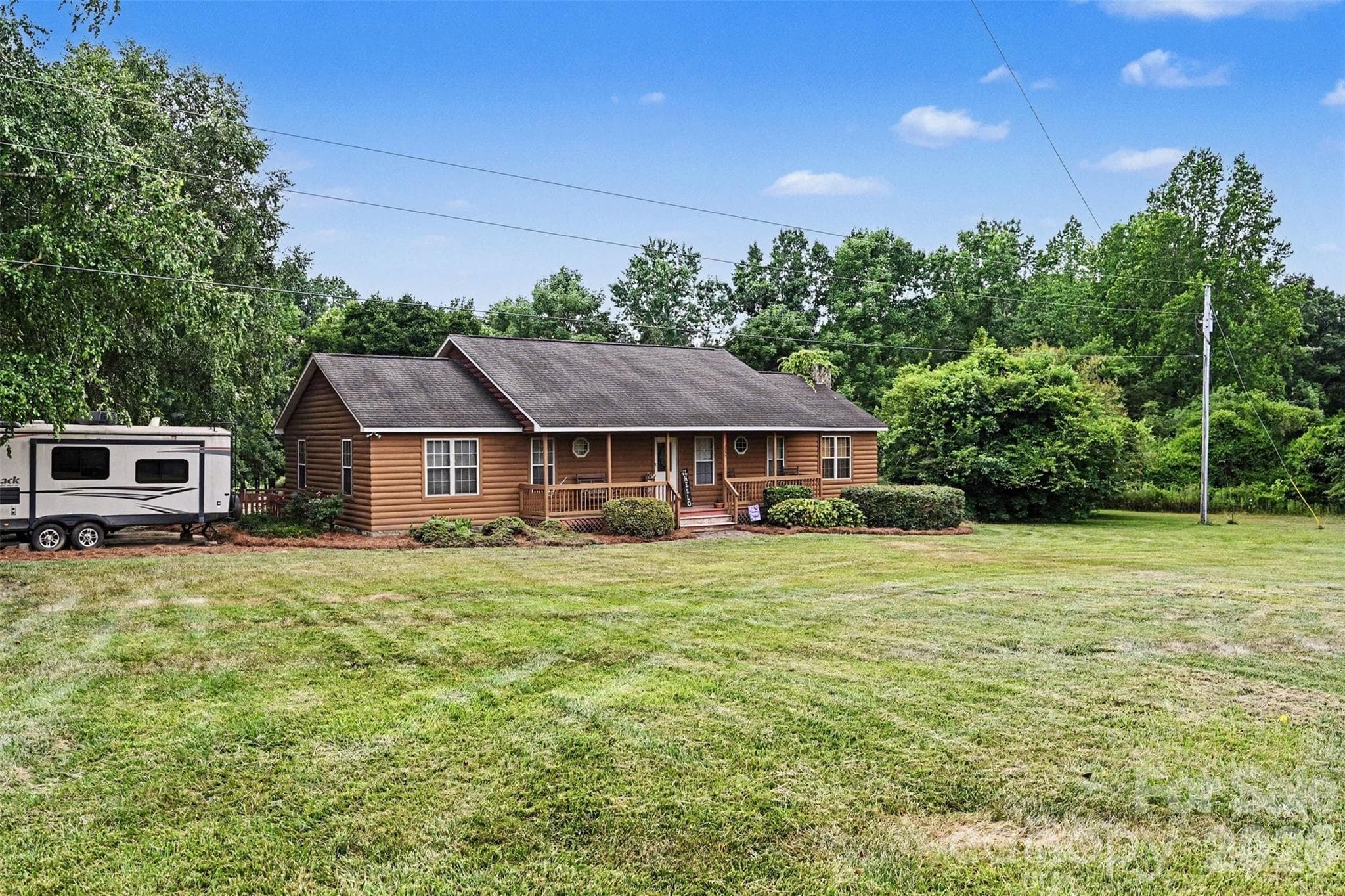 Single Family Residence at 3999 Fincher Road, Matthews, photo 6 of 48