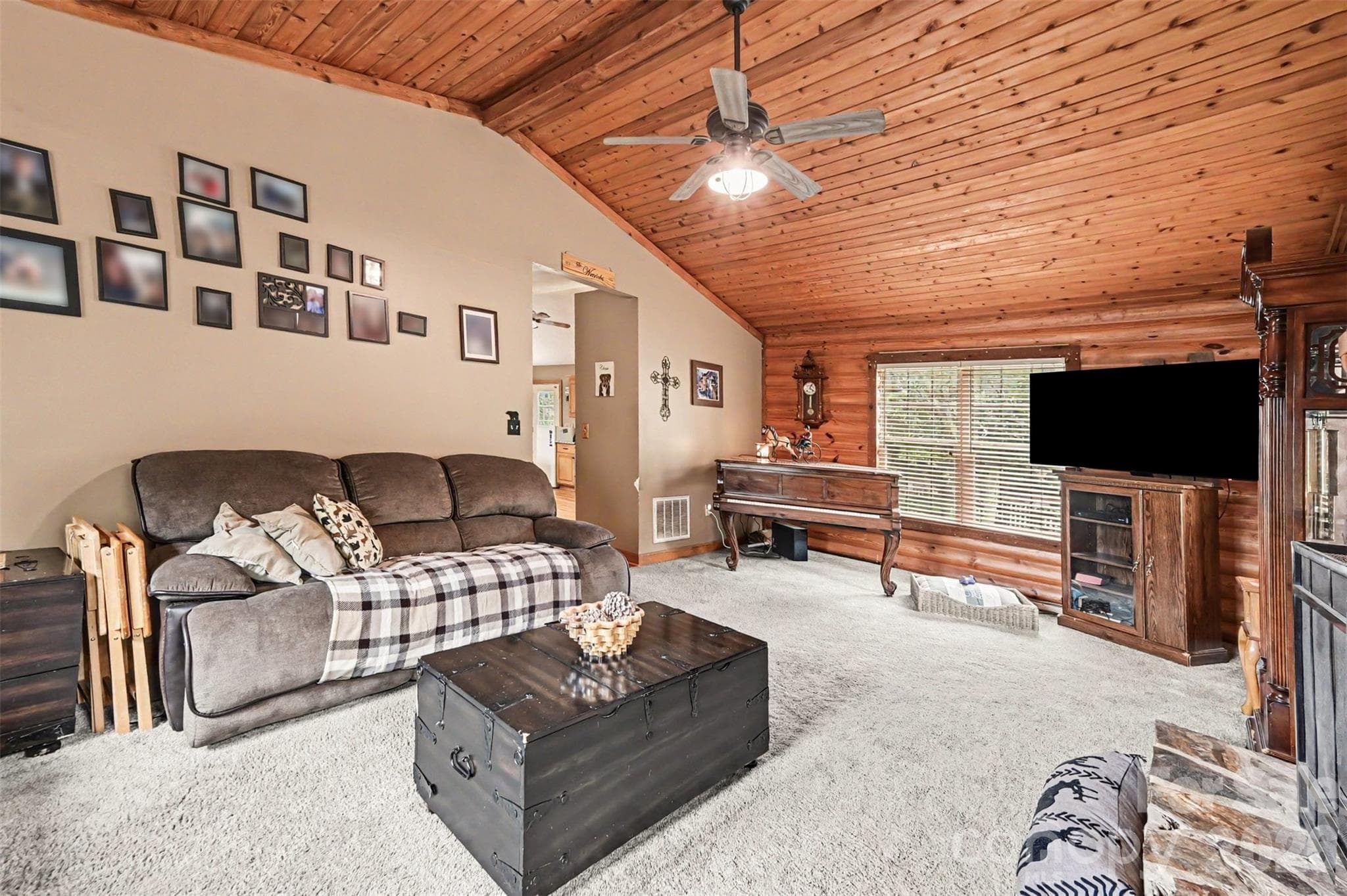 Single Family Residence at 3999 Fincher Road, Matthews, photo 10 of 48