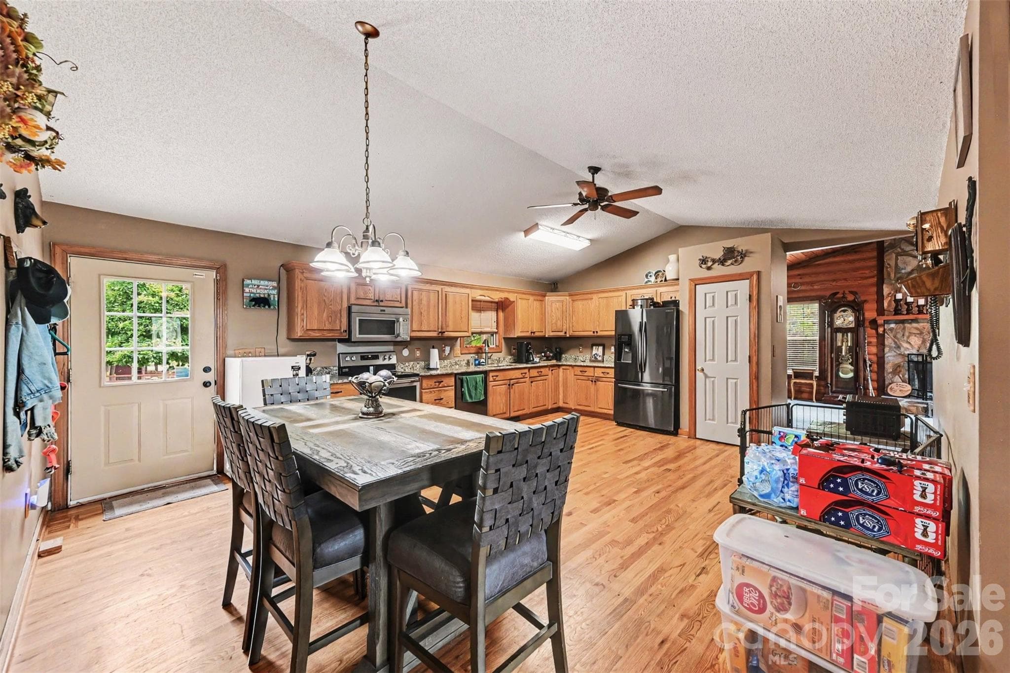 Single Family Residence at 3999 Fincher Road, Matthews, photo 12 of 48