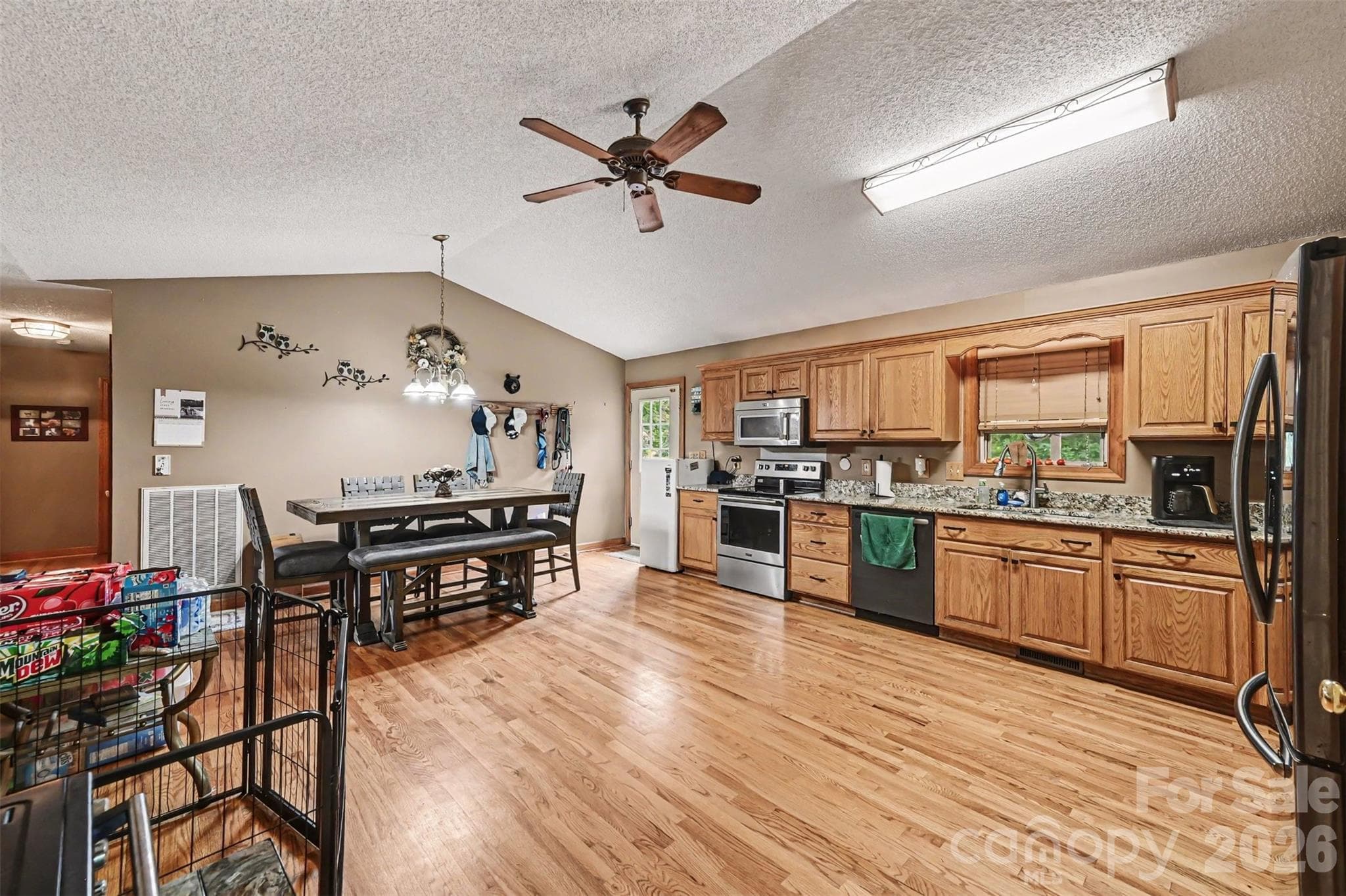 Single Family Residence at 3999 Fincher Road, Matthews, photo 16 of 48