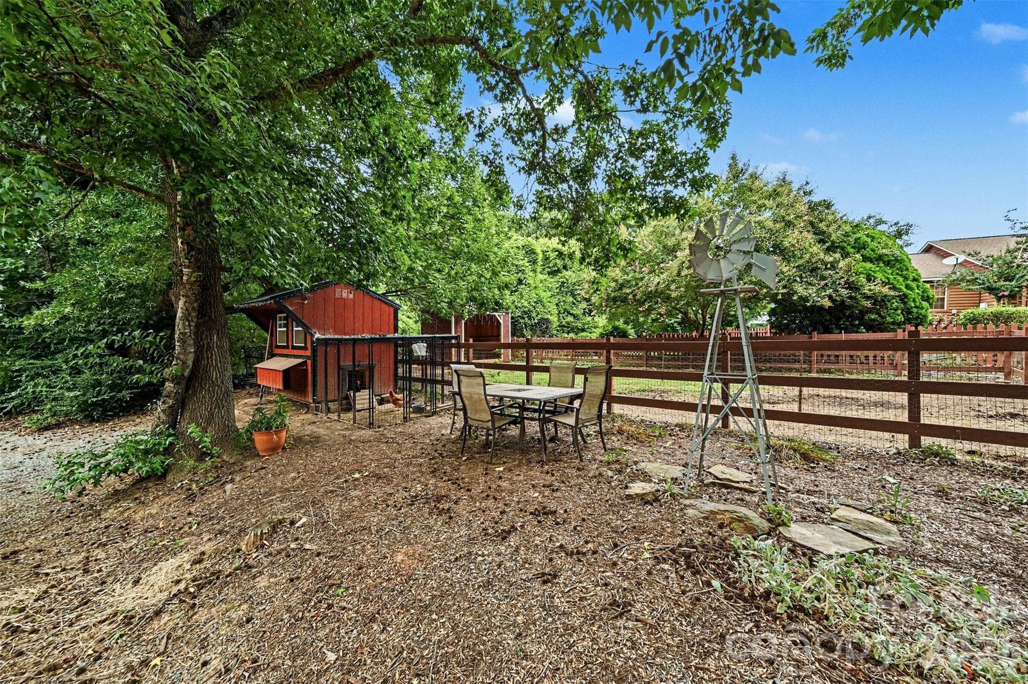 Single Family Residence at 3999 Fincher Road, Matthews, photo 27 of 48