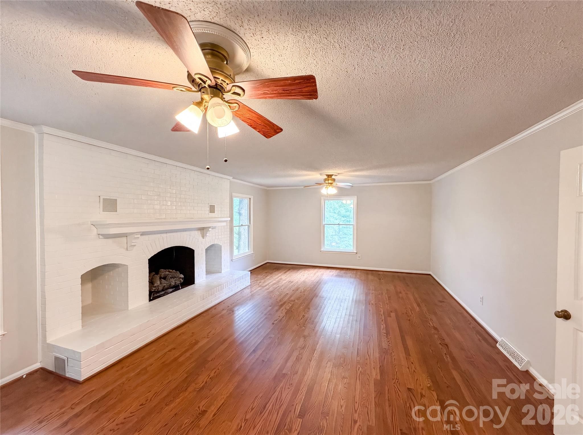 Single Family Residence at 3029 Southampton Circle, Gastonia, photo 7 of 21