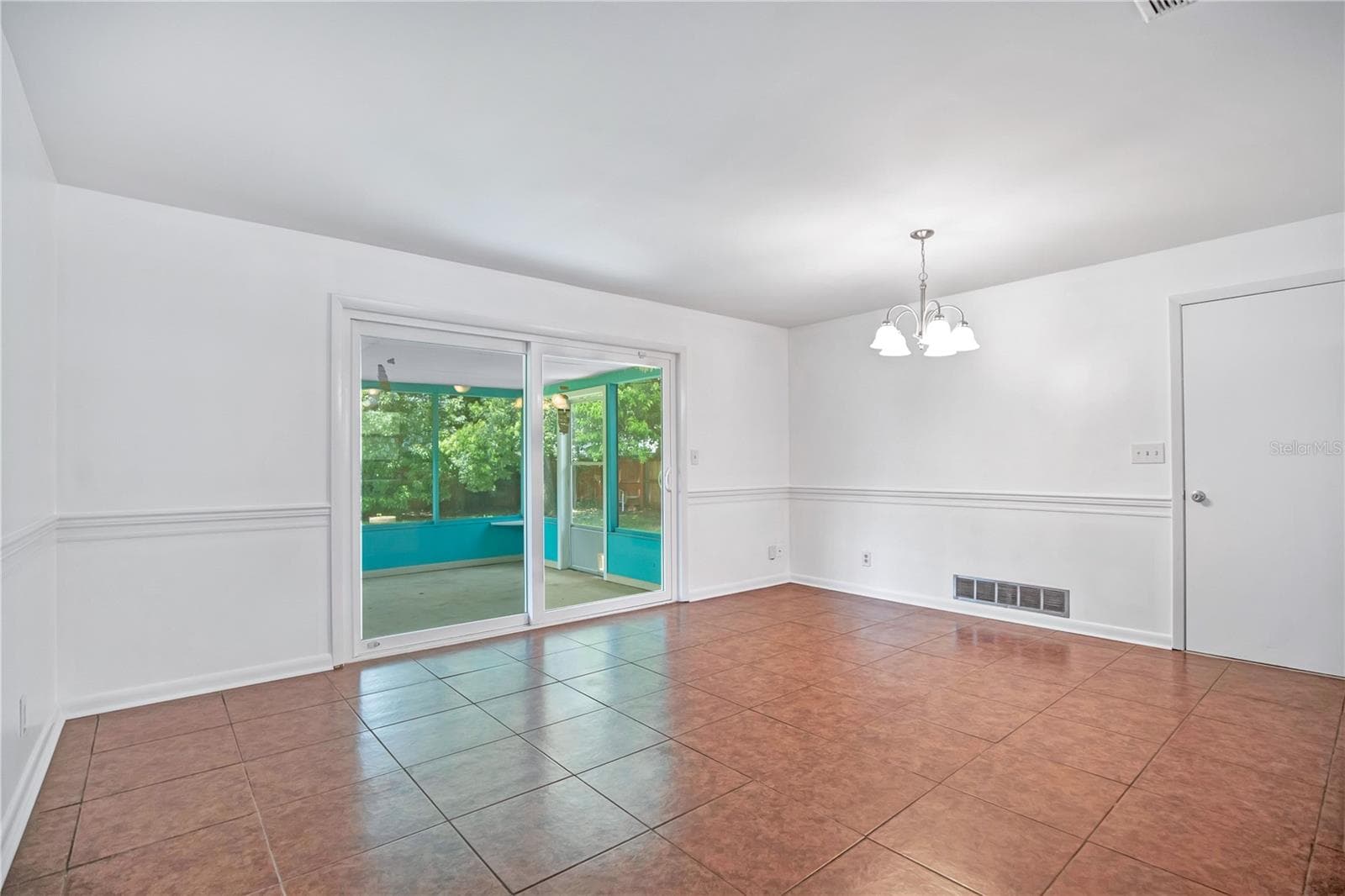 Single Family Residence at 236 MCINTOSH RD, ORMOND BEACH, photo 7 of 47