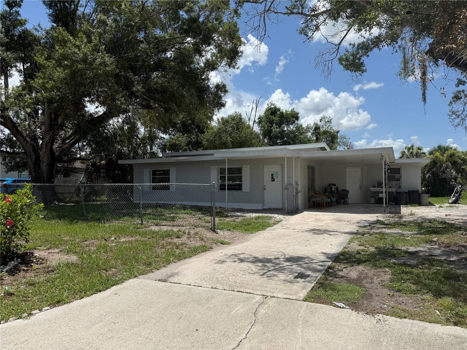 408 E MAPLE ST