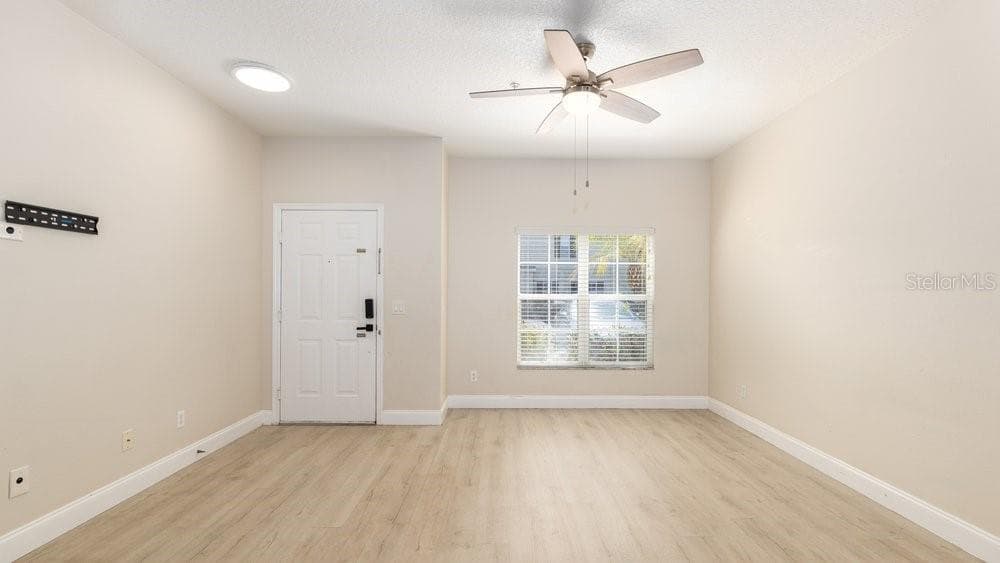 Condominium at 10020 REGENT PARK DR #2405, ORLANDO, photo 6 of 22