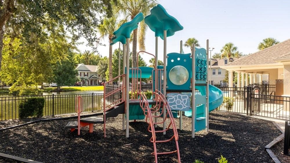 Condominium at 10020 REGENT PARK DR #2405, ORLANDO, photo 21 of 22