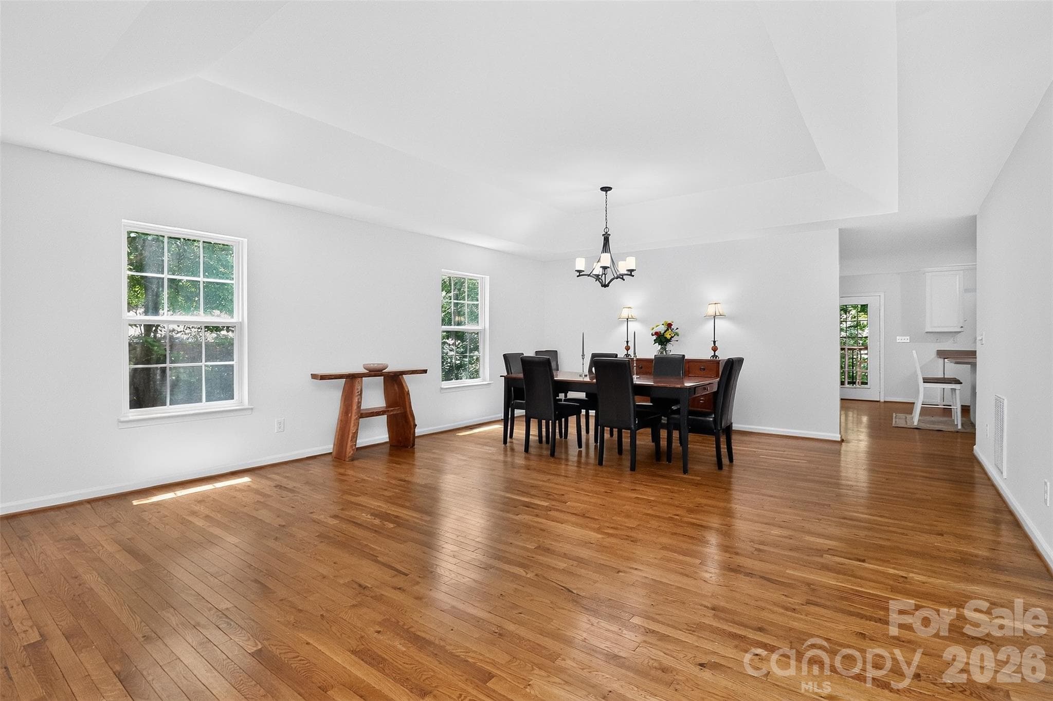 Freshly painted with beautiful trey ceiling! - 7912 Ritter Drive, Charlotte
