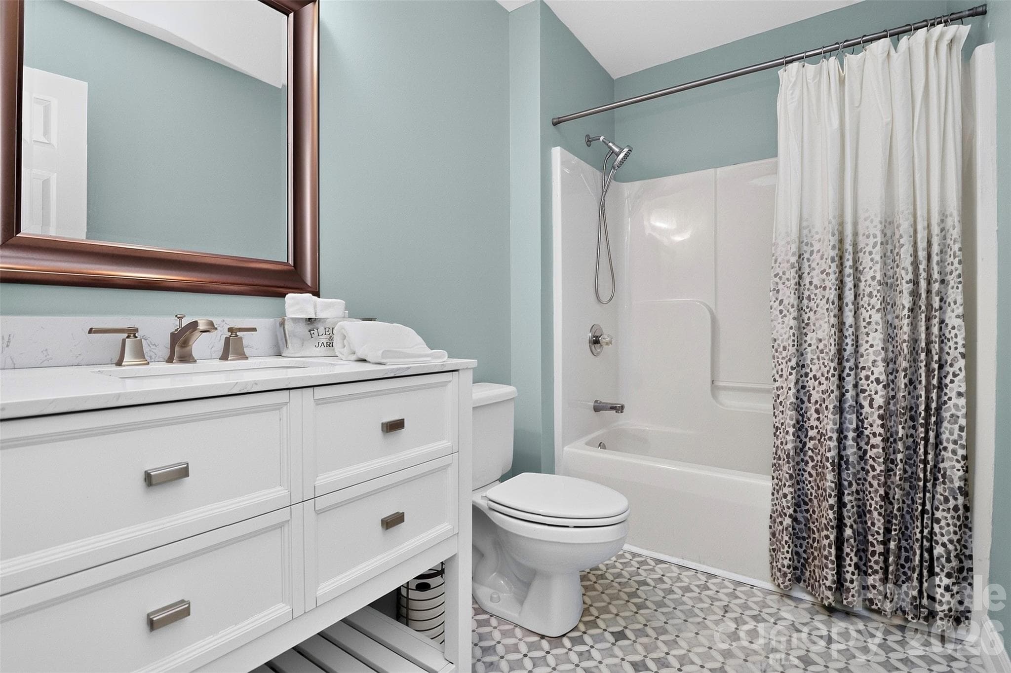 Updated hall bath! - 7912 Ritter Drive, Charlotte
