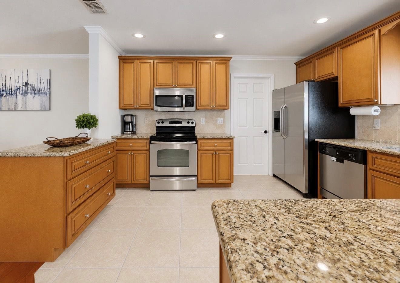 Single Family Residence at 1005 HIGHGROVE CT, VALRICO, photo 13 of 36