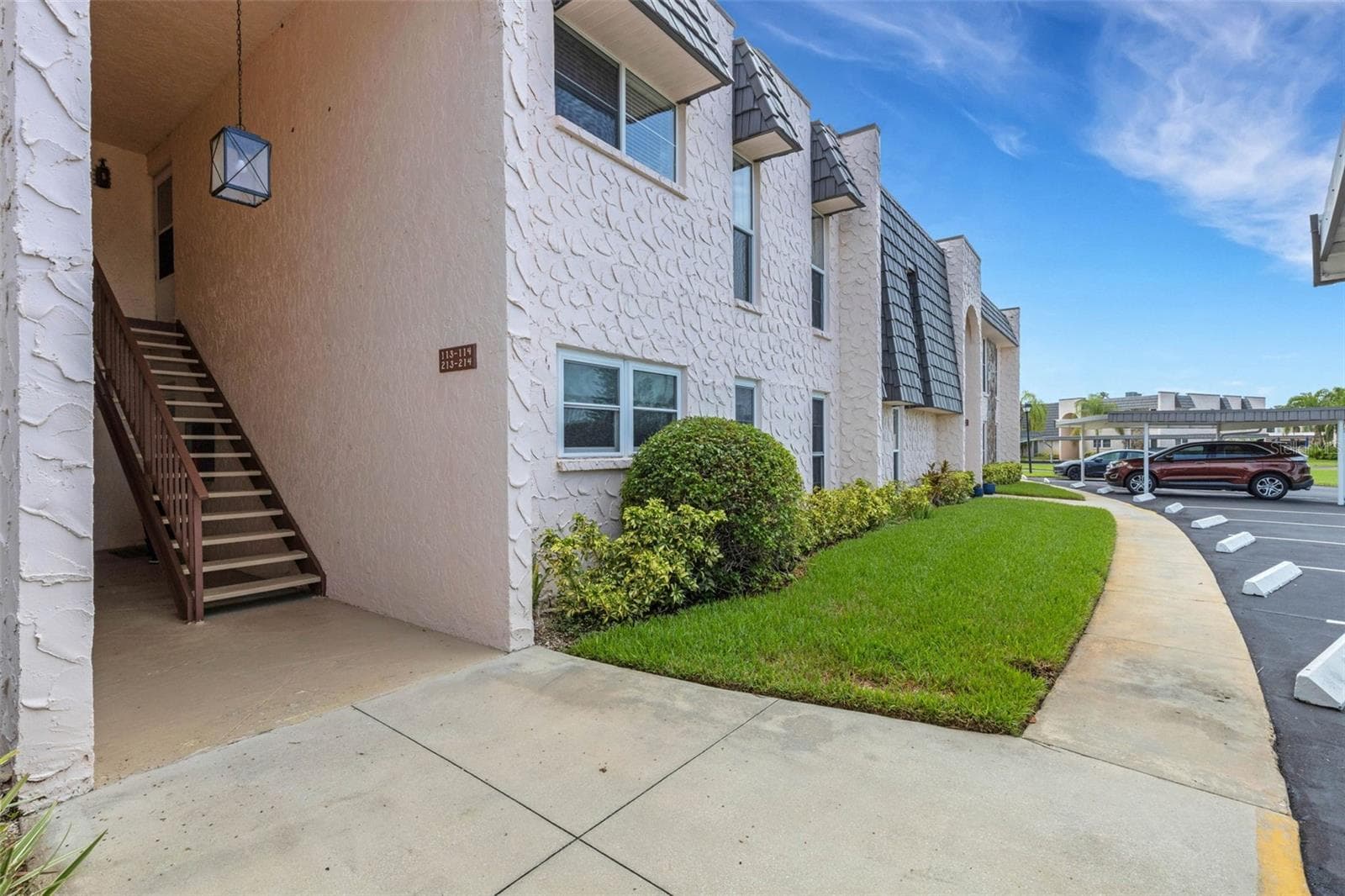 114 FERNWOOD CIR #114