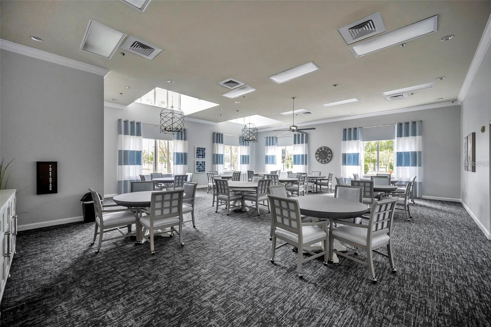 Single Family Residence at 8113 BRIDGEPORT BAY CIR, MOUNT DORA, photo 36 of 37