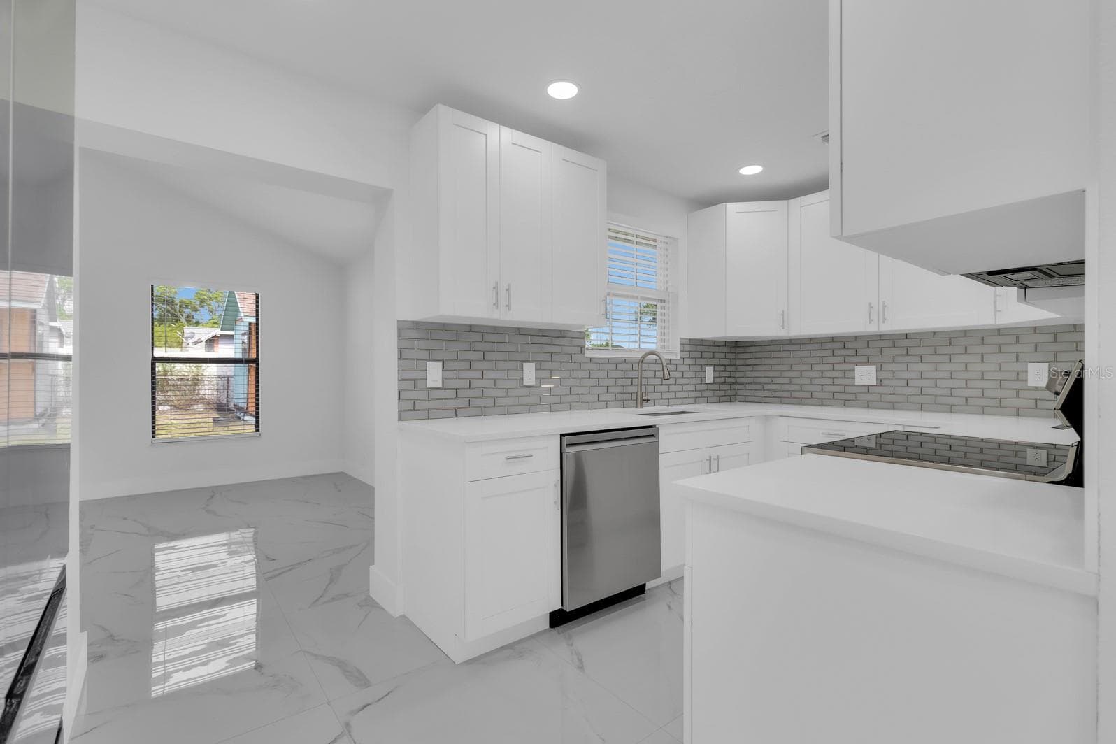 Single Family Residence at 2322 VINCENT RD, ORLANDO, photo 4 of 29