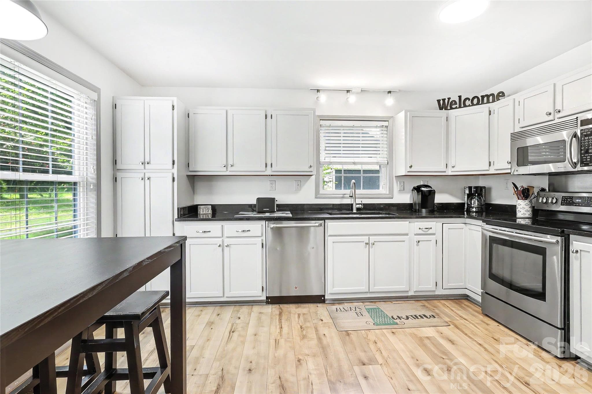 Single Family Residence at 294 Riverview Boulevard, Lexington, photo 13 of 43