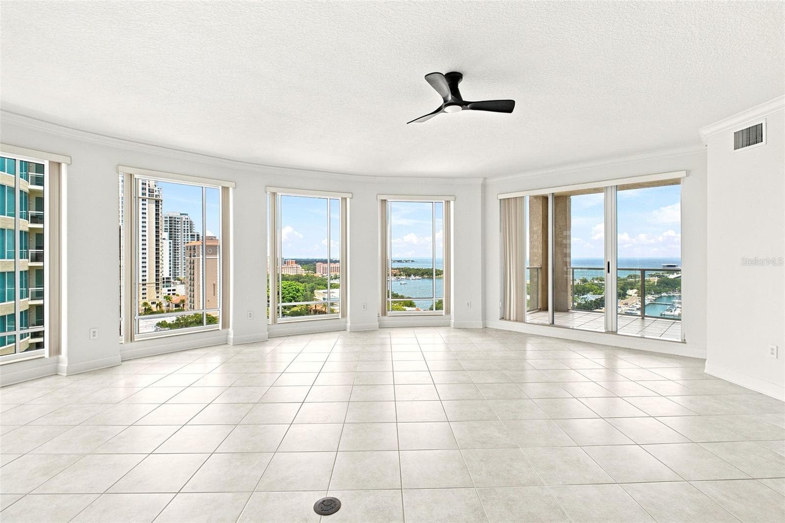 Condominium at 100 BEACH DR NE #1501, ST PETERSBURG, photo 8 of 86