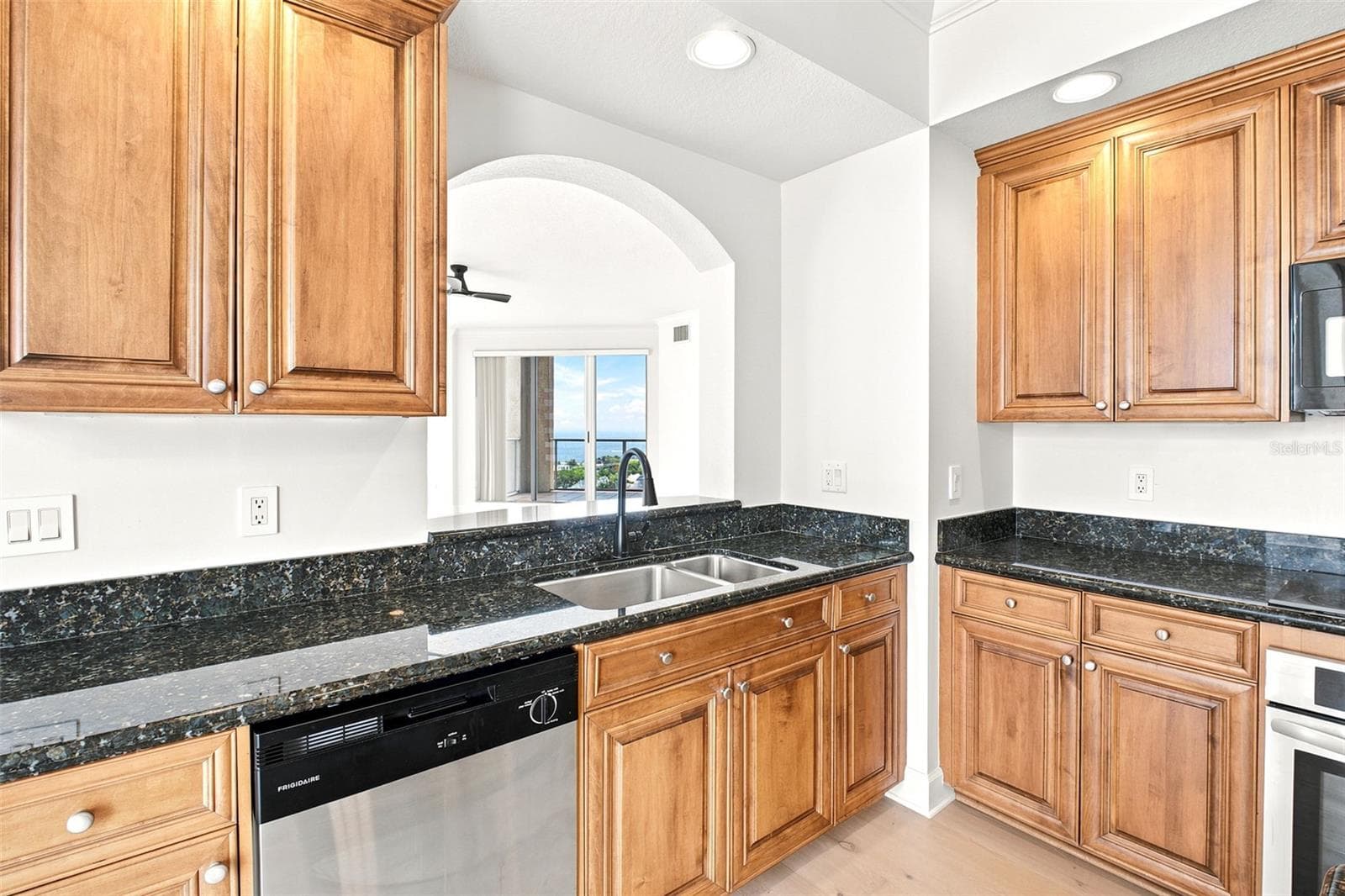 Condominium at 100 BEACH DR NE #1501, ST PETERSBURG, photo 17 of 86