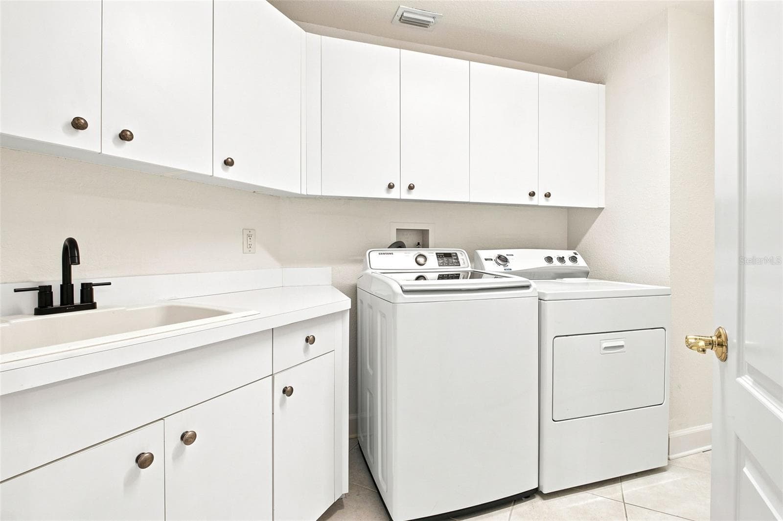 Condominium at 100 BEACH DR NE #1501, ST PETERSBURG, photo 62 of 86