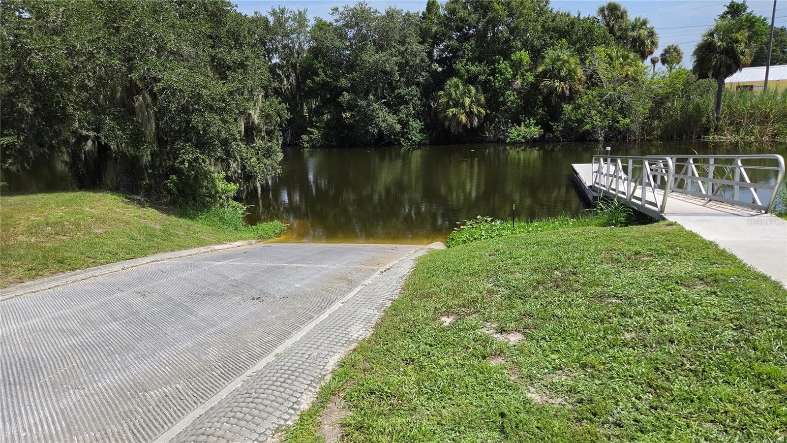 less than five miles to the Boat ramp to Lake Okeechobee - 1162 SE 40TH AVE, OKEECHOBEE