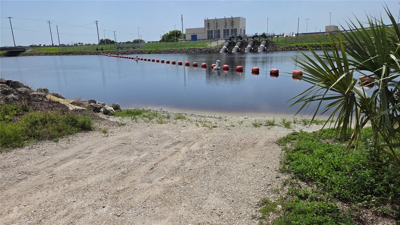 Less than five miles to Boat ramp to the canal behind the lot - 1162 SE 40TH AVE, OKEECHOBEE