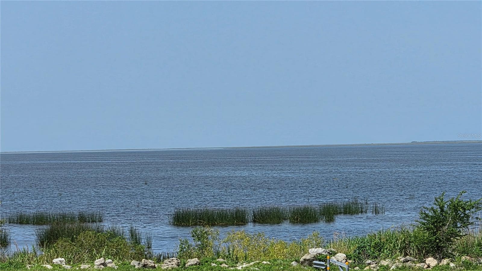 Lake Okeechobee less than 5 miles from the lot - 1162 SE 40TH AVE, OKEECHOBEE