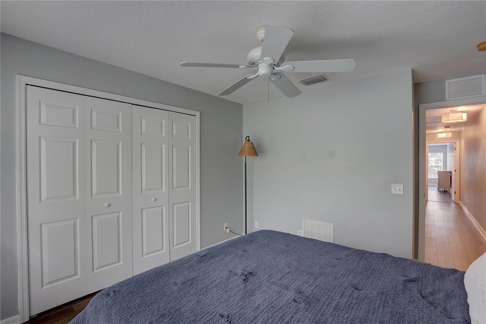 Townhouse at 9516 CHARLESBERG DR, TAMPA, photo 7 of 42
