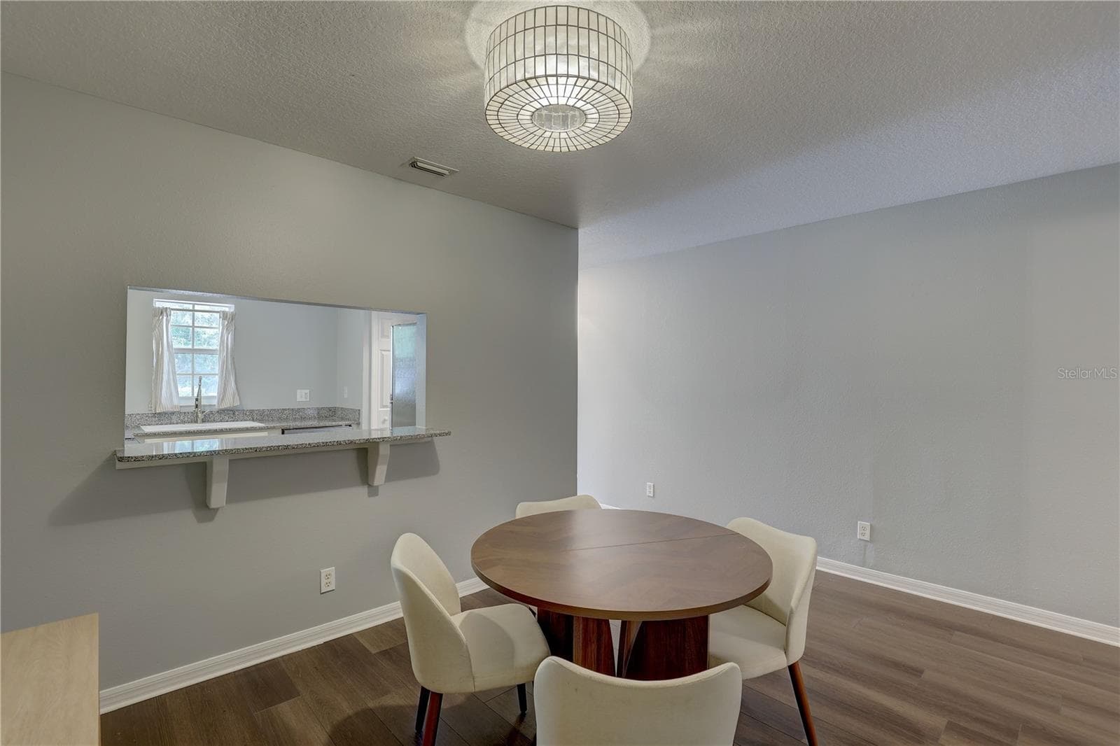 Townhouse at 9516 CHARLESBERG DR, TAMPA, photo 27 of 42