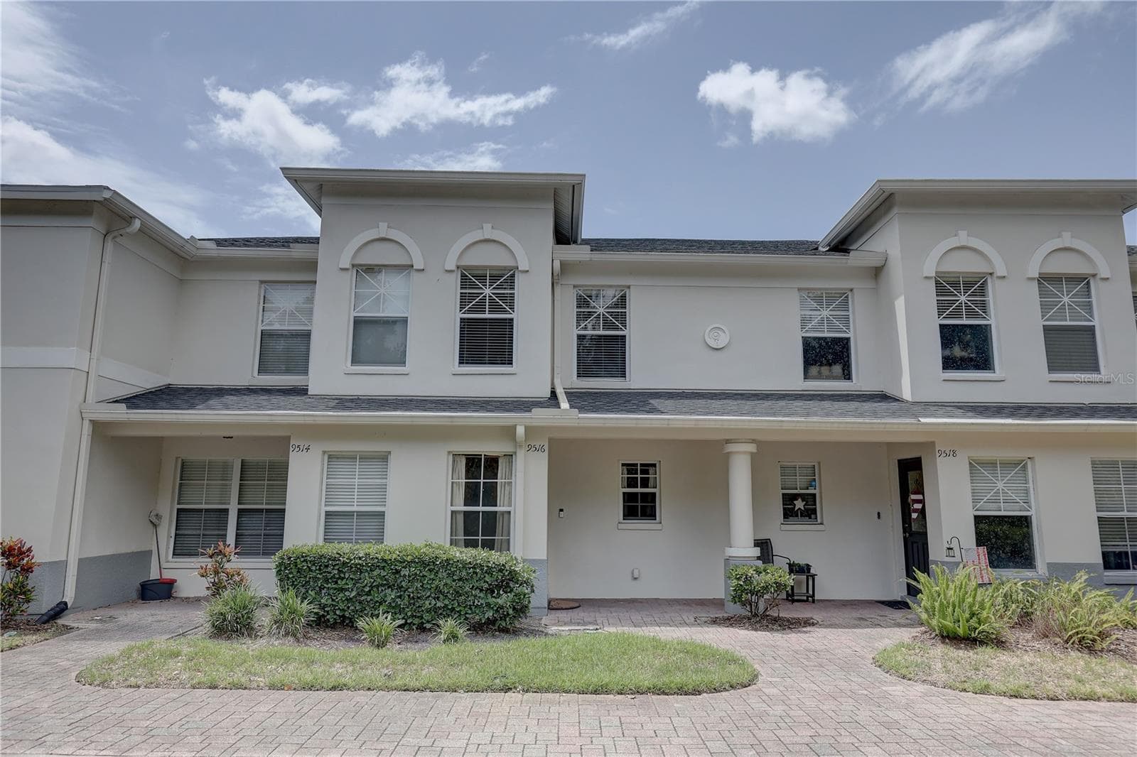 9516 CHARLESBERG DR