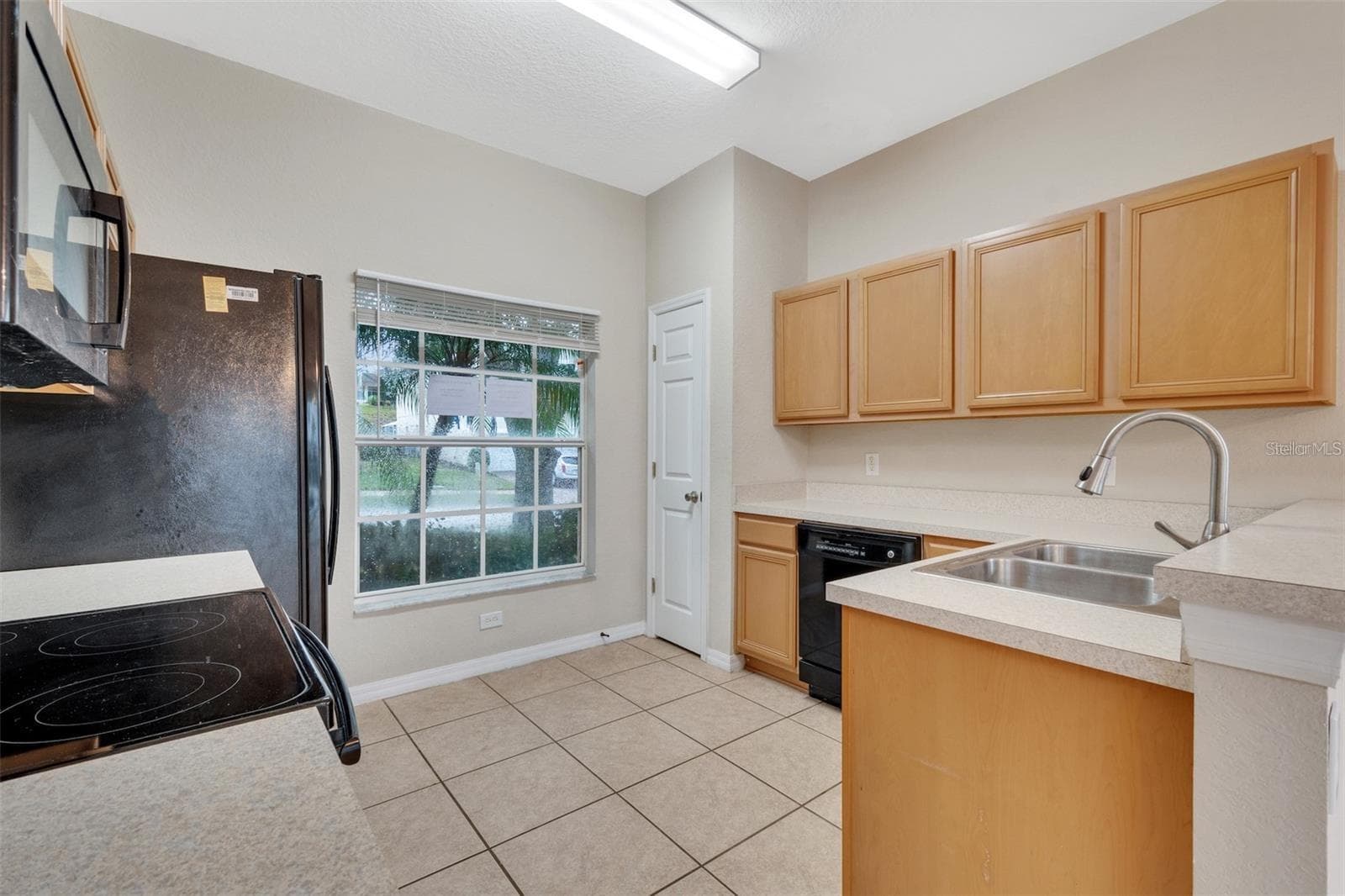 Single Family Residence at 318 WINDSOR PL, DAVENPORT, photo 14 of 57