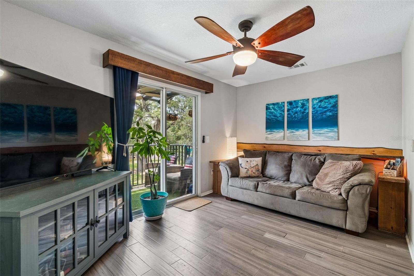 Townhouse at 4755 TUSCAN LOON DR, TAMPA, photo 8 of 34