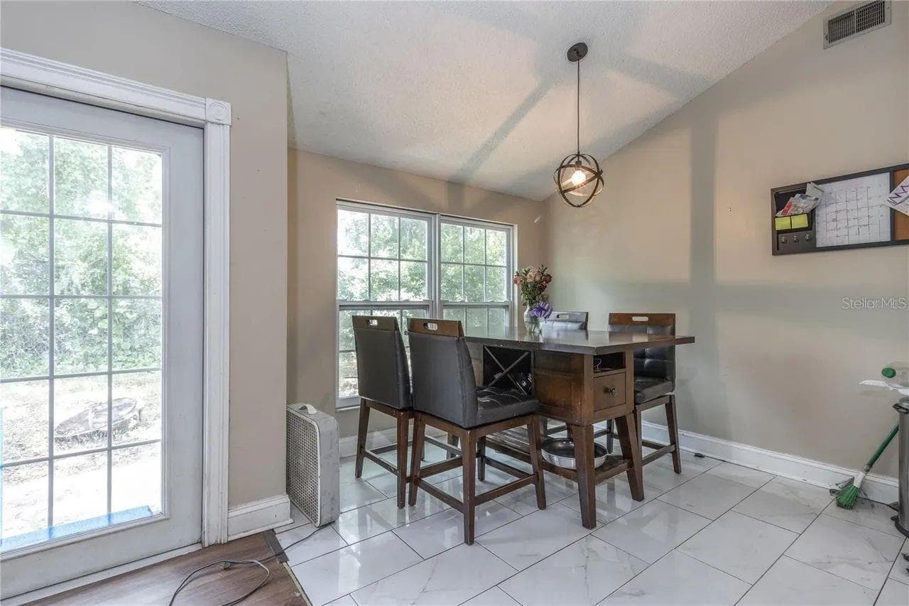 Single Family Residence at 6334 QUAIL RIDGE DR, TAMPA, photo 12 of 31